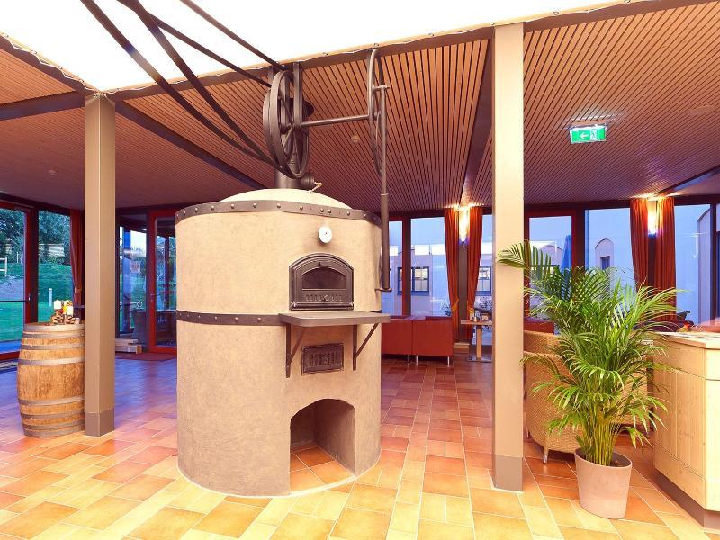 Jufa Hotel Weinviertel - Eselsmuehle Seefeld-Kadolz エクステリア 写真