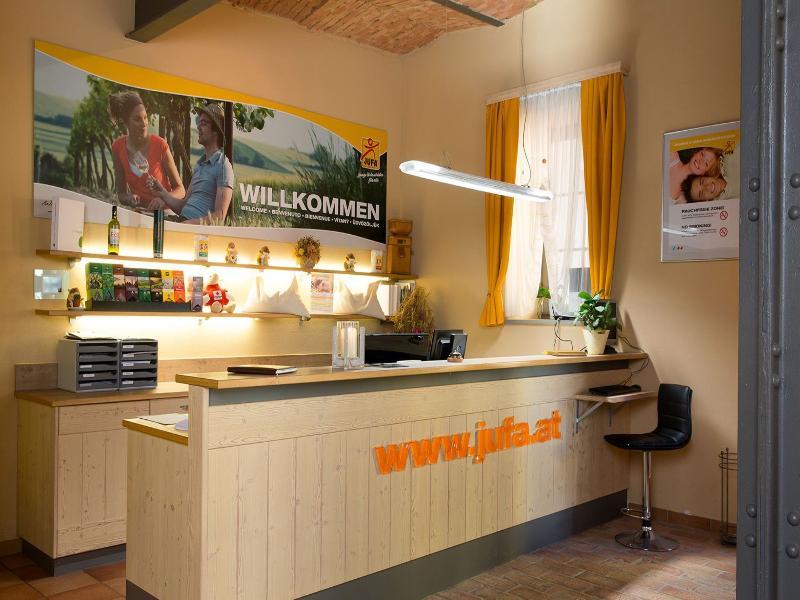 Jufa Hotel Weinviertel - Eselsmuehle Seefeld-Kadolz エクステリア 写真
