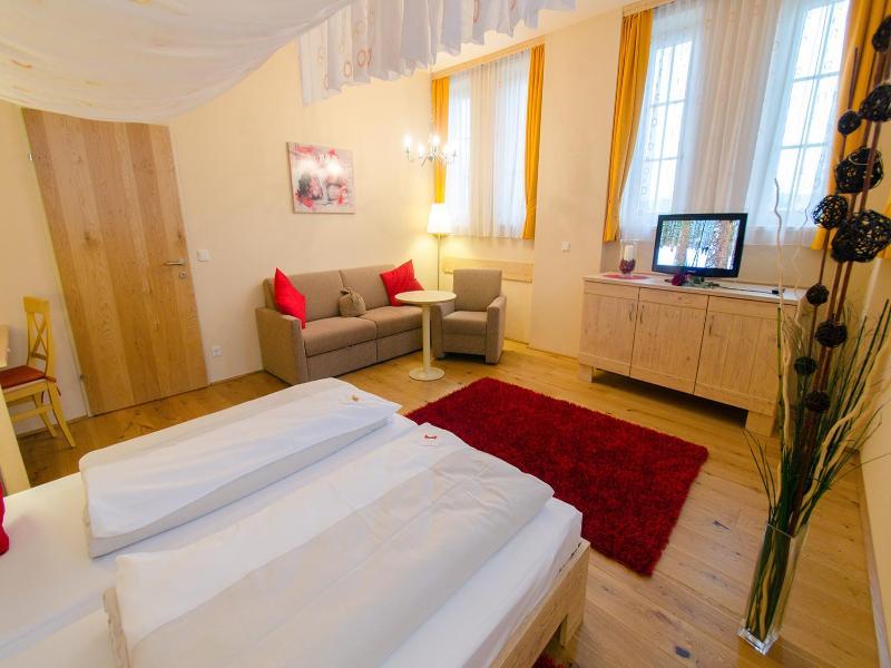 Jufa Hotel Weinviertel - Eselsmuehle Seefeld-Kadolz エクステリア 写真